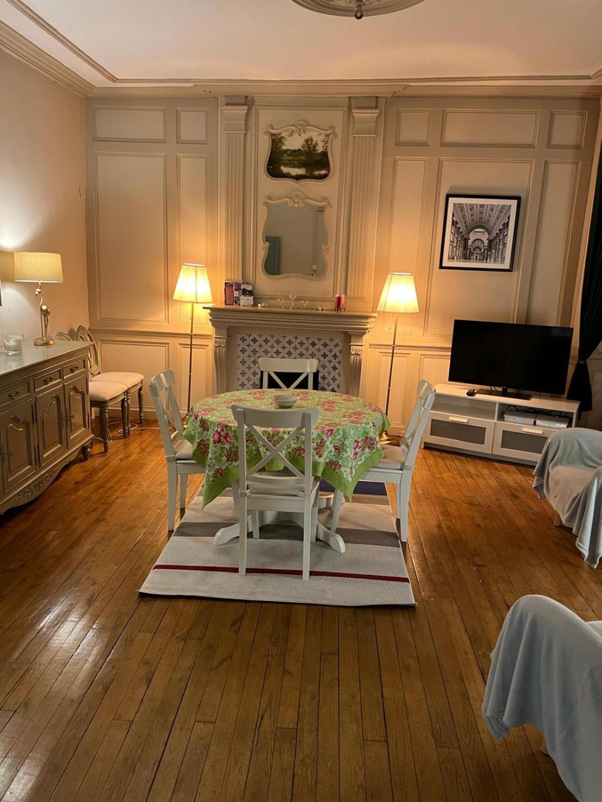 Eglantine Appartement Centre Historique De Dinan Dış mekan fotoğraf