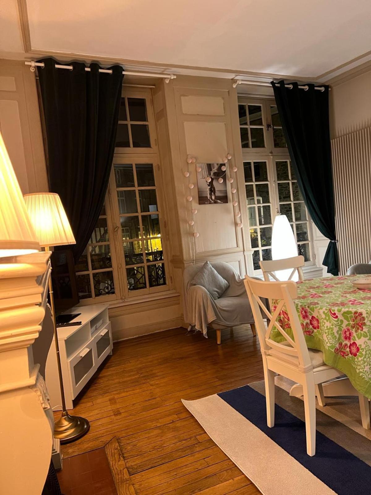 Eglantine Appartement Centre Historique De Dinan Dış mekan fotoğraf