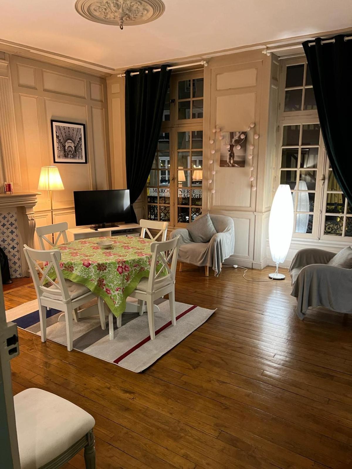 Eglantine Appartement Centre Historique De Dinan Dış mekan fotoğraf